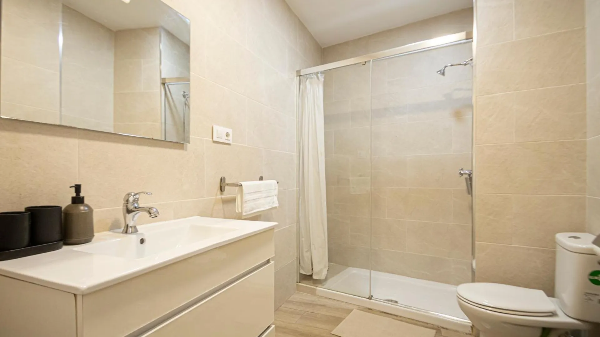 3 Bedroom Apartment With Stunning Guadalquivir Views Seville Spain