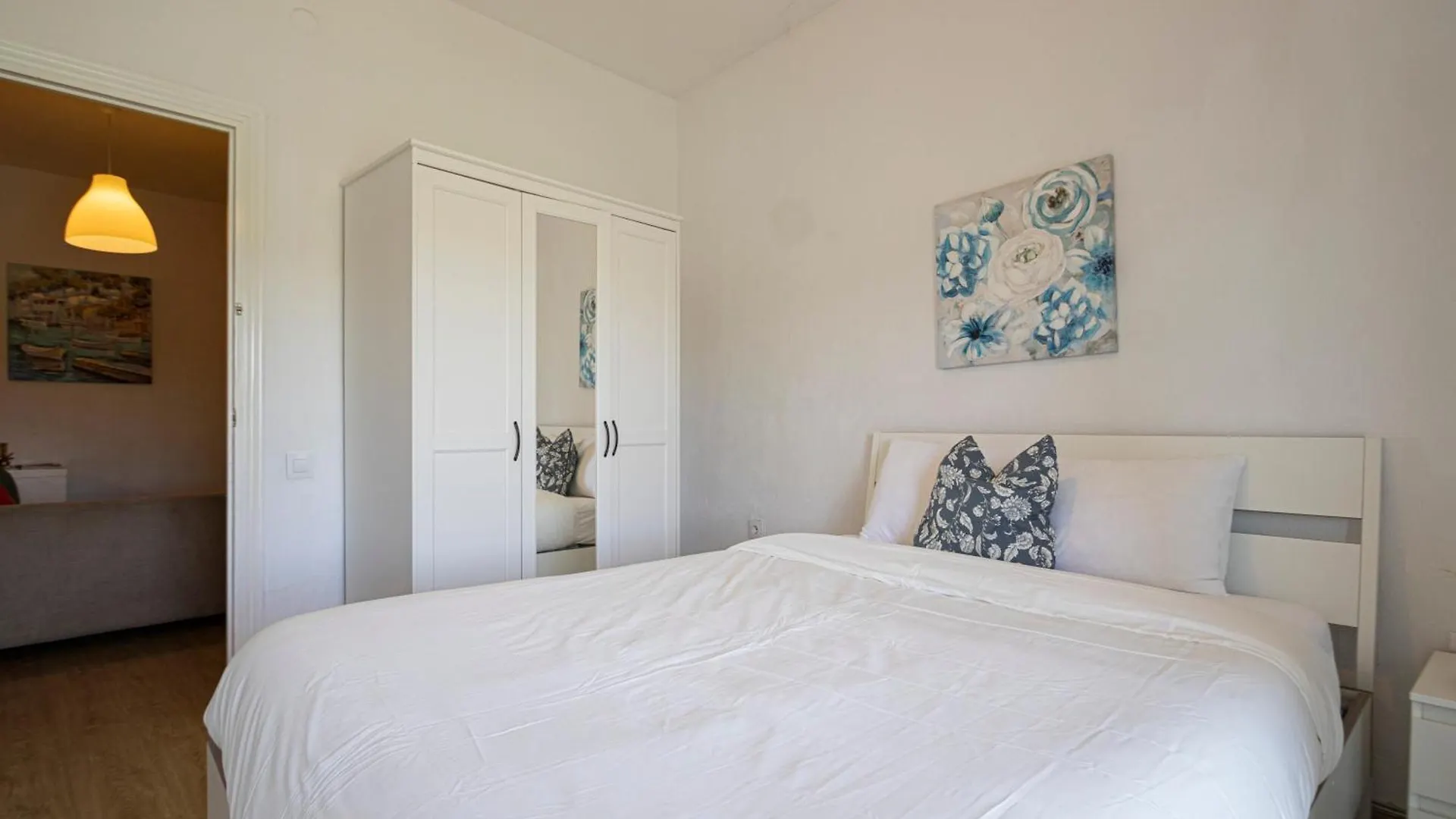 3 Bedroom Apartment With Stunning Guadalquivir Views Seville