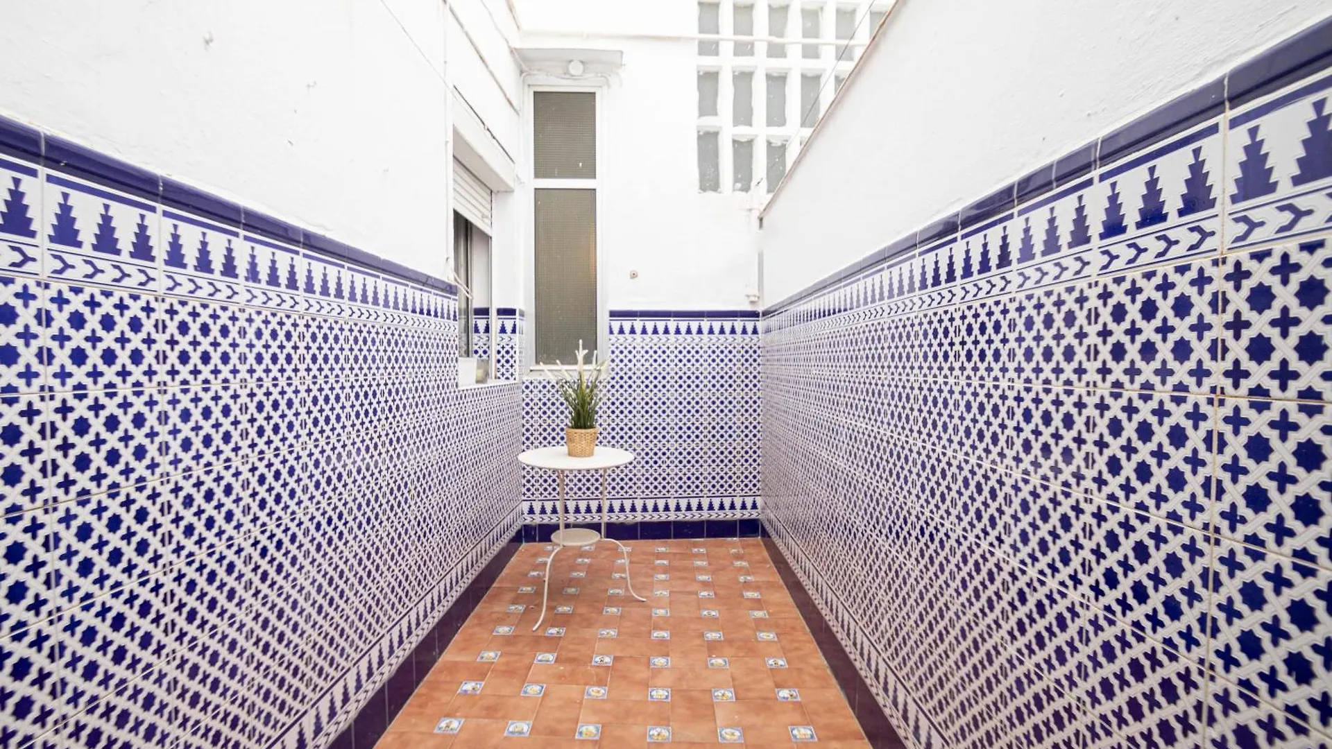 3 Bedroom Apartment With Stunning Guadalquivir Views Seville
